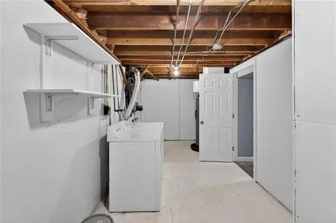 45 Winthrop Road Warwick RI 02888