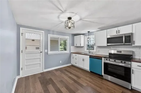 45 Winthrop Road Warwick RI 02888