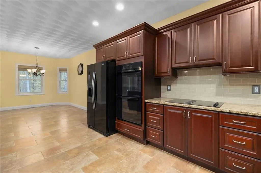 136 Rome Court Cranston RI 02921