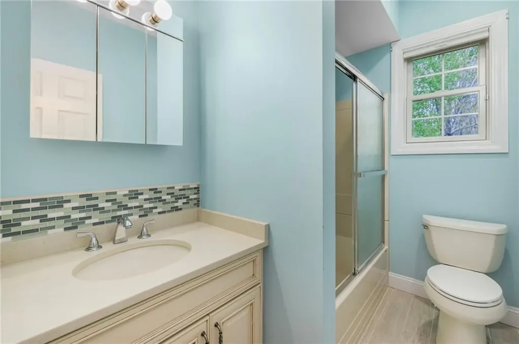 136 Rome Court Cranston RI 02921