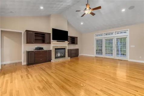 136 Rome Court Cranston RI 02921