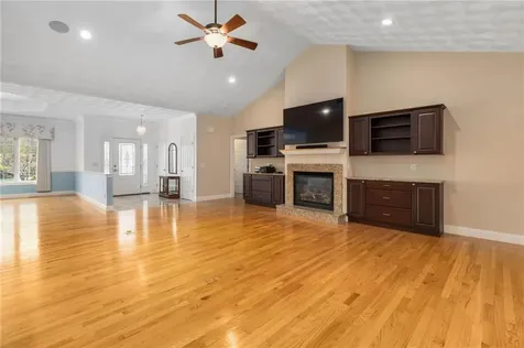 136 Rome Court Cranston RI 02921
