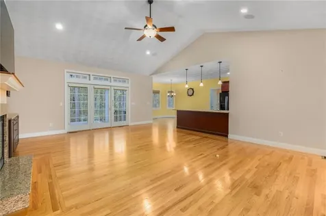 136 Rome Court Cranston RI 02921