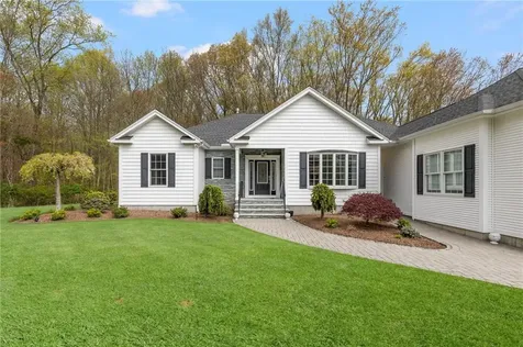 136 Rome Court Cranston RI 02921