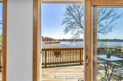 91 Bonnet Point Road Narragansett RI 02882