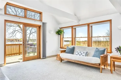 91 Bonnet Point Road Narragansett RI 02882