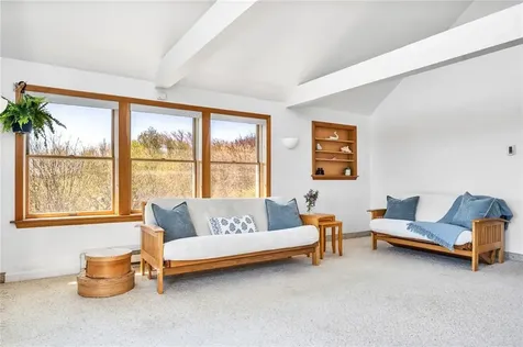 91 Bonnet Point Road Narragansett RI 02882