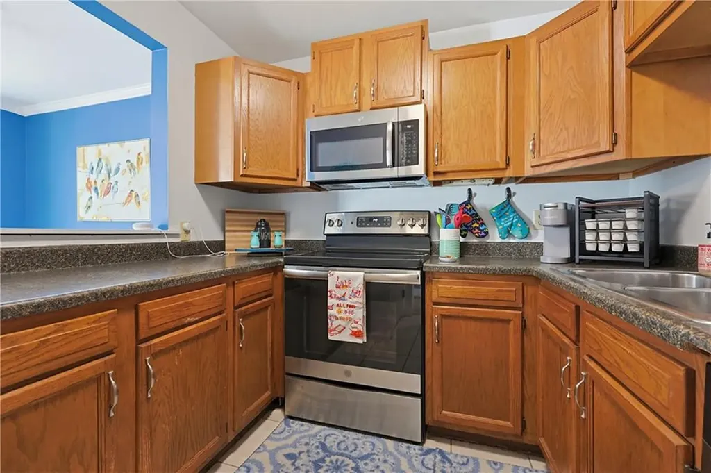 77 B Penn Street Providence RI 02909