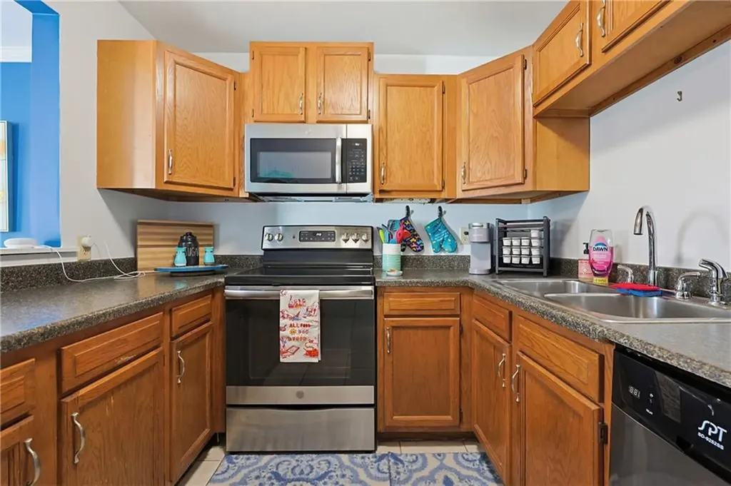 77 B Penn Street Providence RI 02909