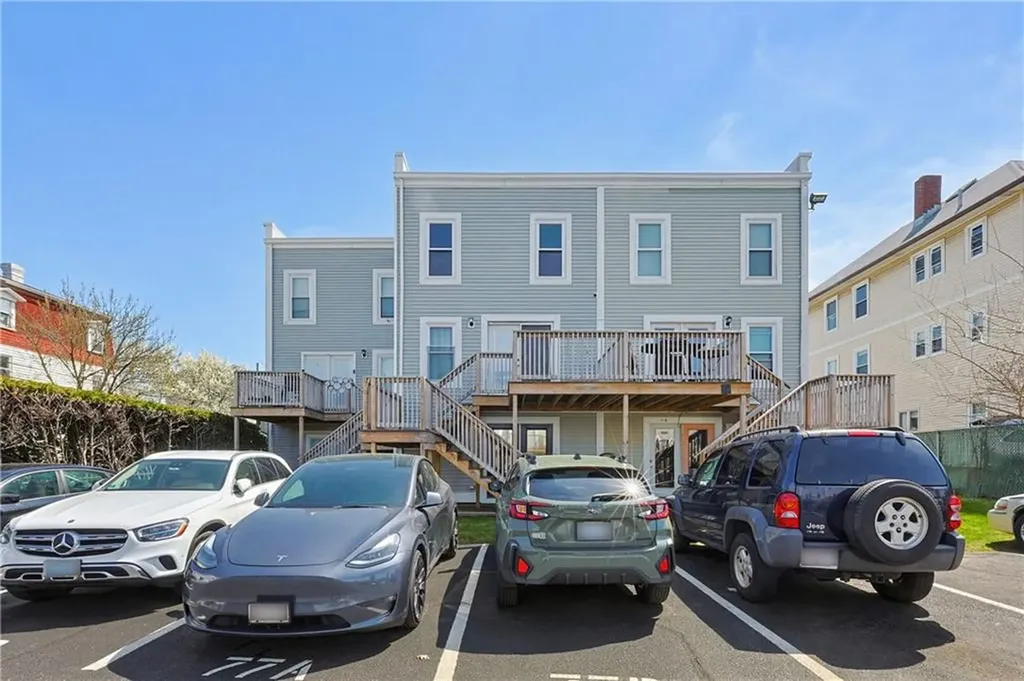 77 B Penn Street Providence RI 02909