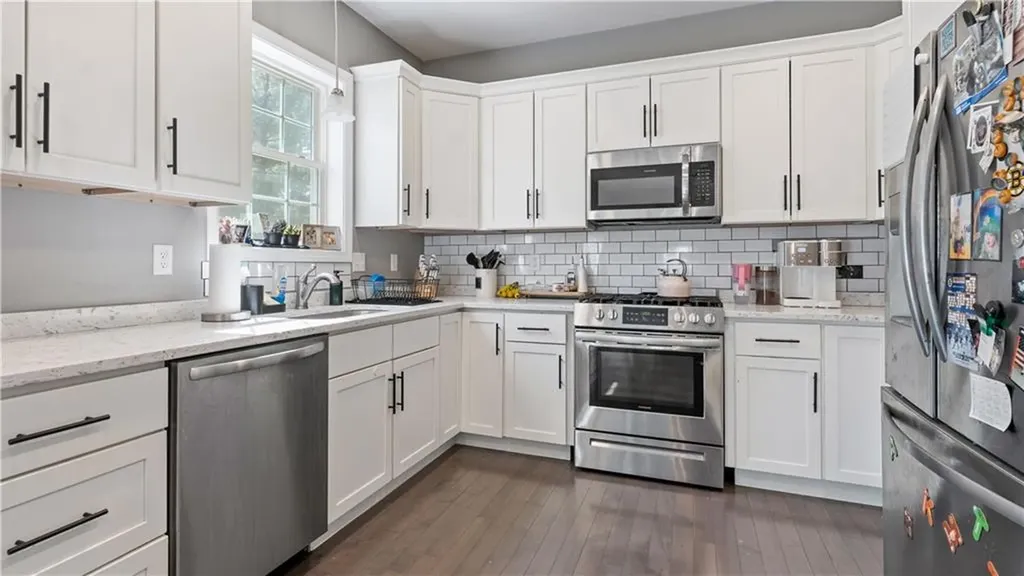 488 Long Street Warwick RI 02886
