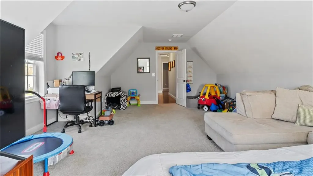 488 Long Street Warwick RI 02886