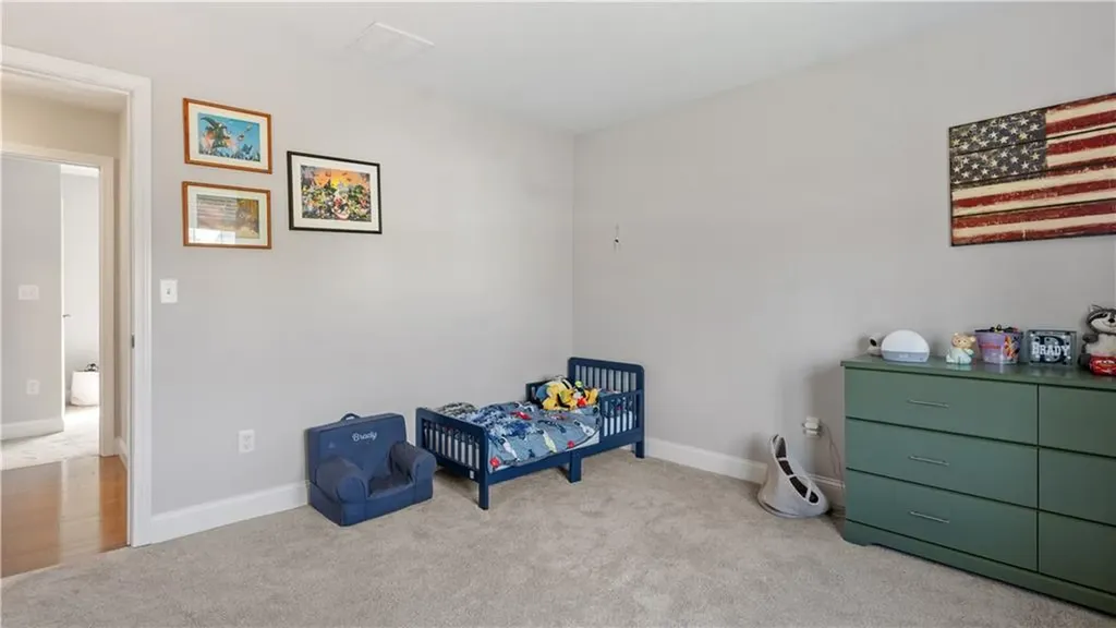 488 Long Street Warwick RI 02886