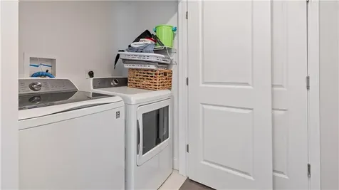 488 Long Street Warwick RI 02886