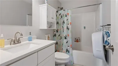 488 Long Street Warwick RI 02886