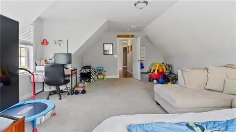 488 Long Street Warwick RI 02886