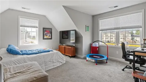 488 Long Street Warwick RI 02886