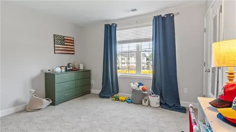 488 Long Street Warwick RI 02886
