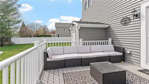 488 Long Street Warwick RI 02886