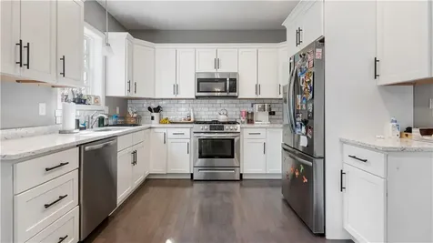 488 Long Street Warwick RI 02886