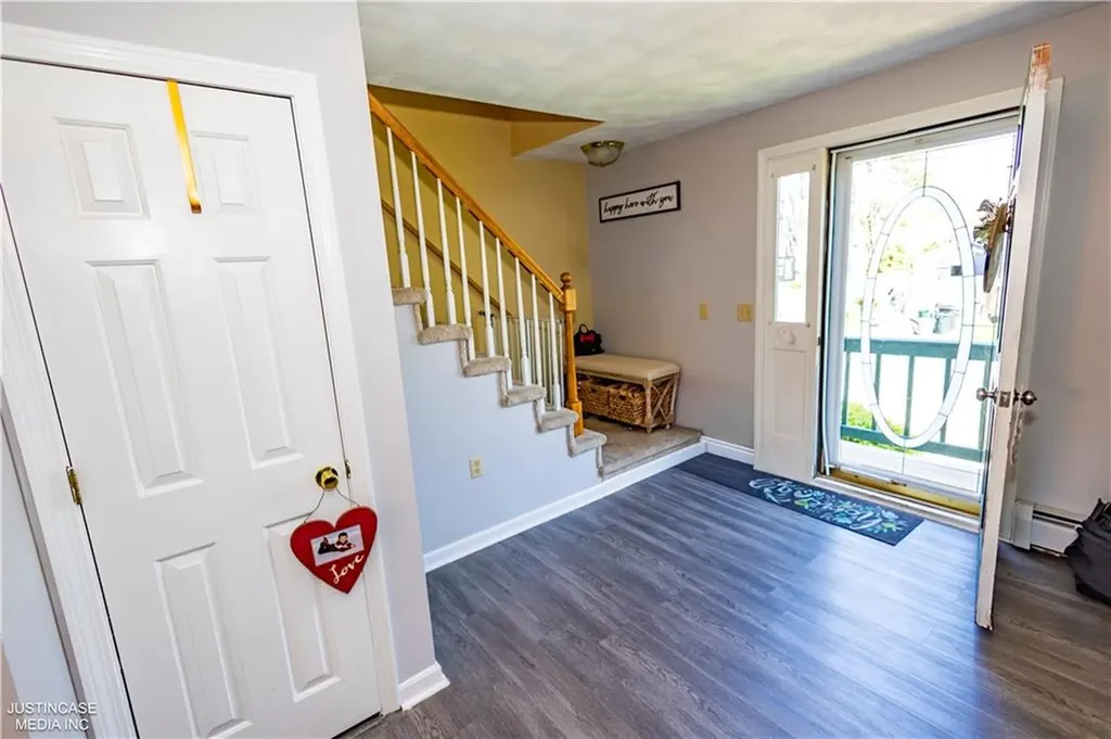 61 Ravena Avenue East Providence RI 02915