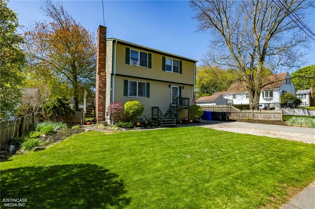 61 Ravena Avenue East Providence RI 02915