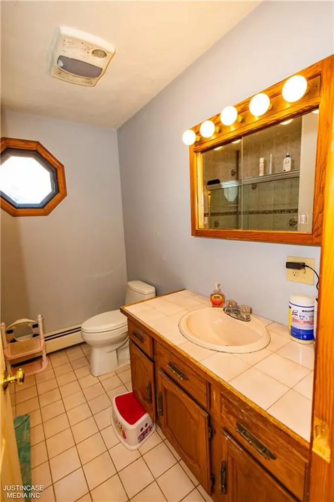 61 Ravena Avenue East Providence RI 02915