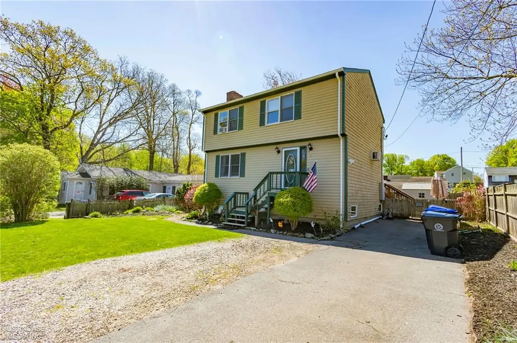 61 Ravena Avenue East Providence RI 02915