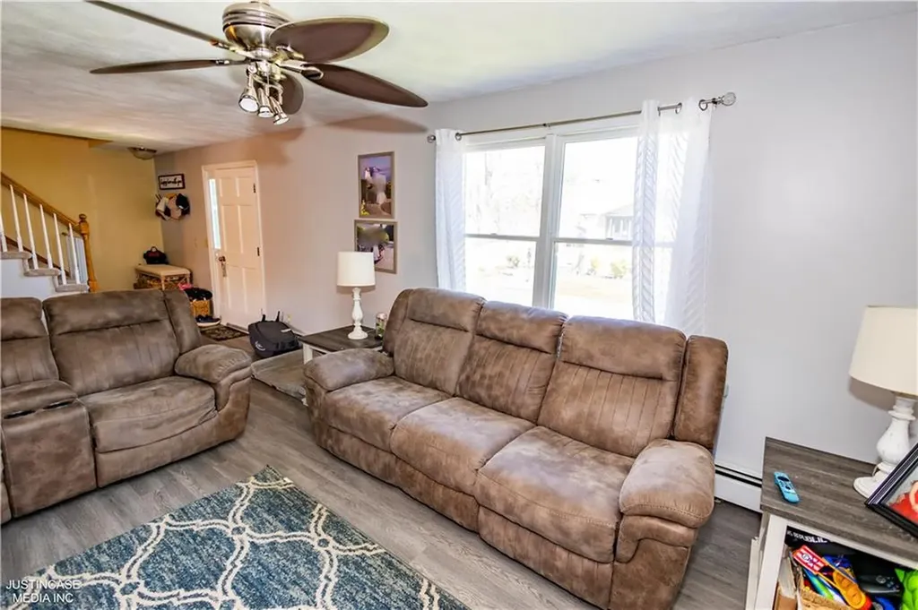 61 Ravena Avenue East Providence RI 02915