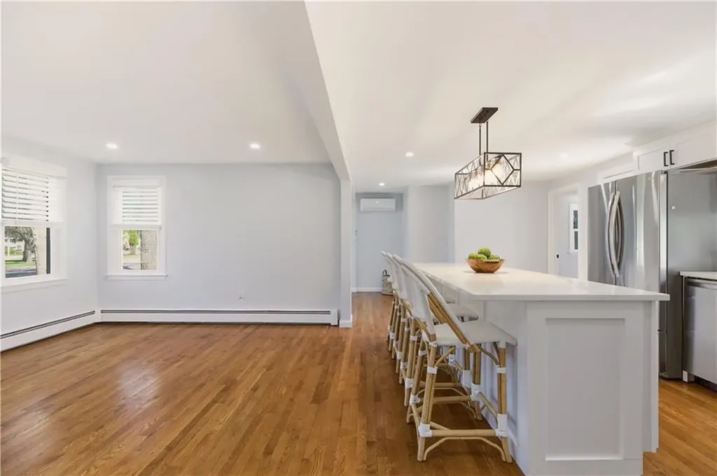 349 Sowams Road Barrington RI 02806