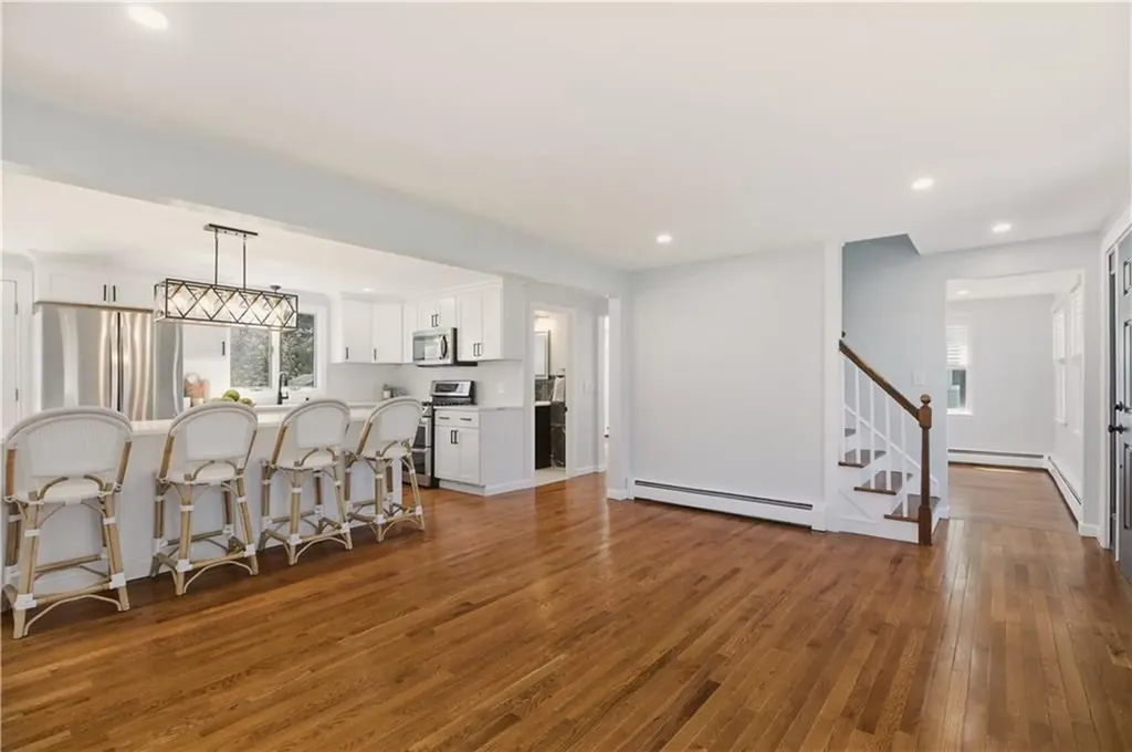 349 Sowams Road Barrington RI 02806
