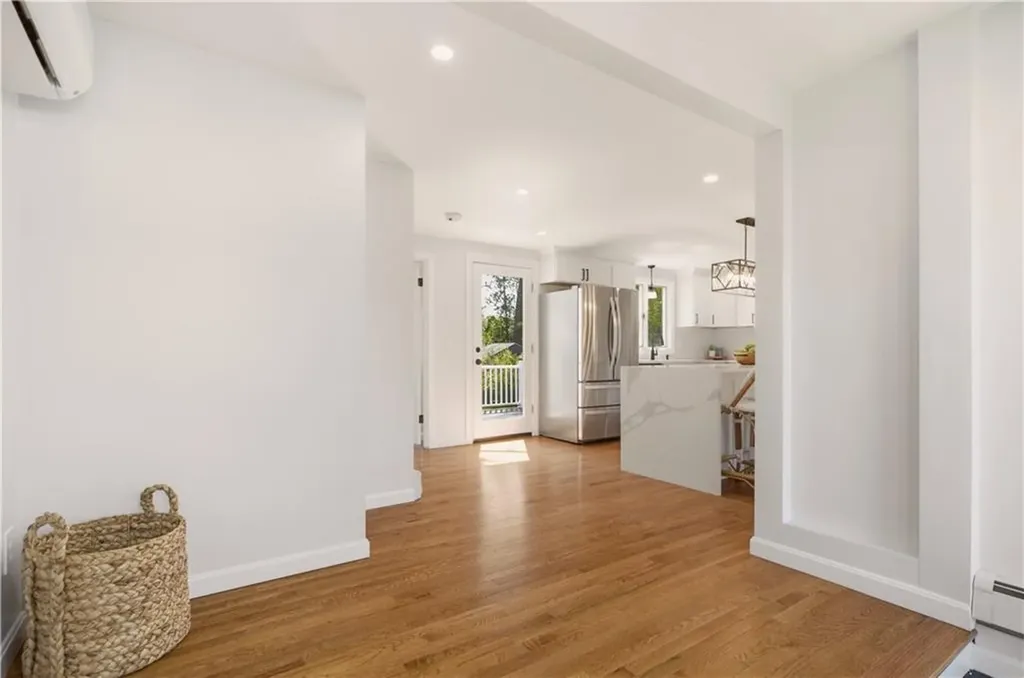 349 Sowams Road Barrington RI 02806