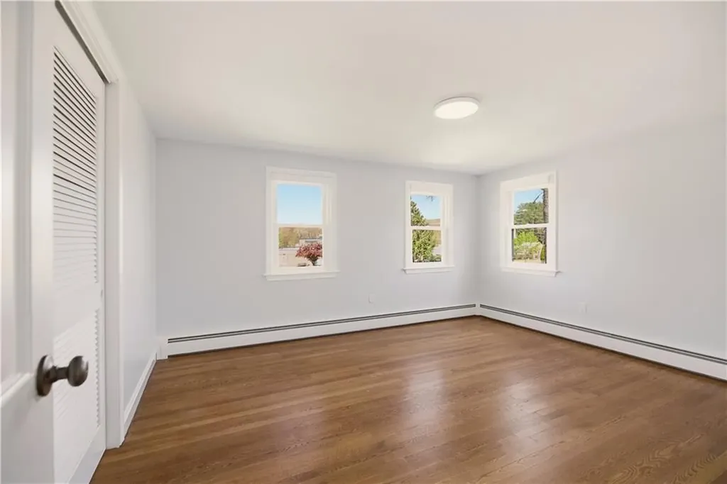 349 Sowams Road Barrington RI 02806