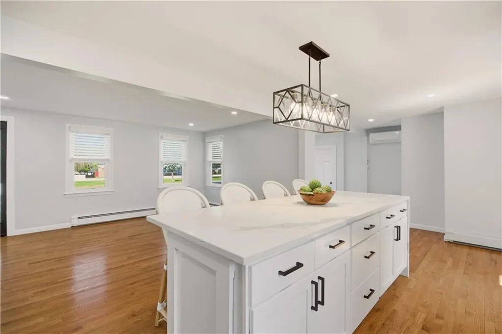 349 Sowams Road Barrington RI 02806