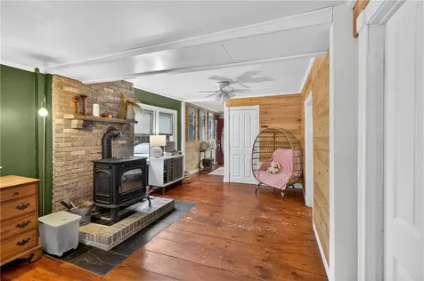 6 North Road Foster RI 02825