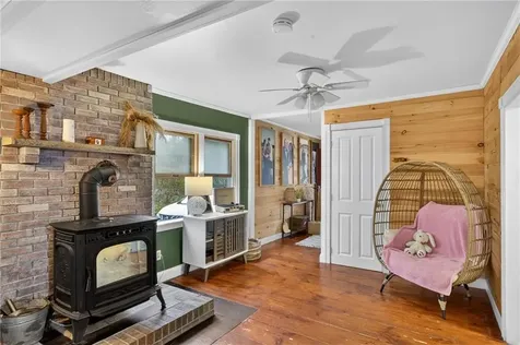 6 North Road Foster RI 02825