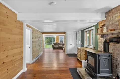 6 North Road Foster RI 02825