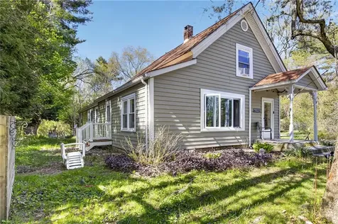 6 North Road Foster RI 02825