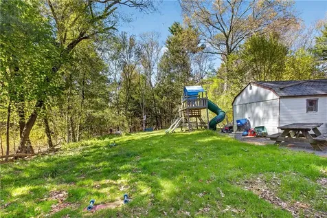 6 North Road Foster RI 02825