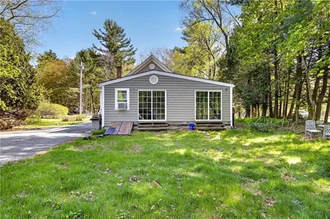 6 North Road Foster RI 02825