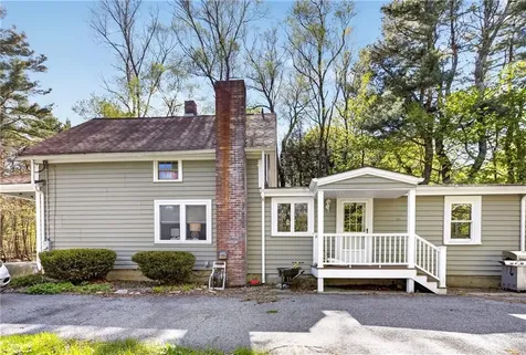 6 North Road Foster RI 02825