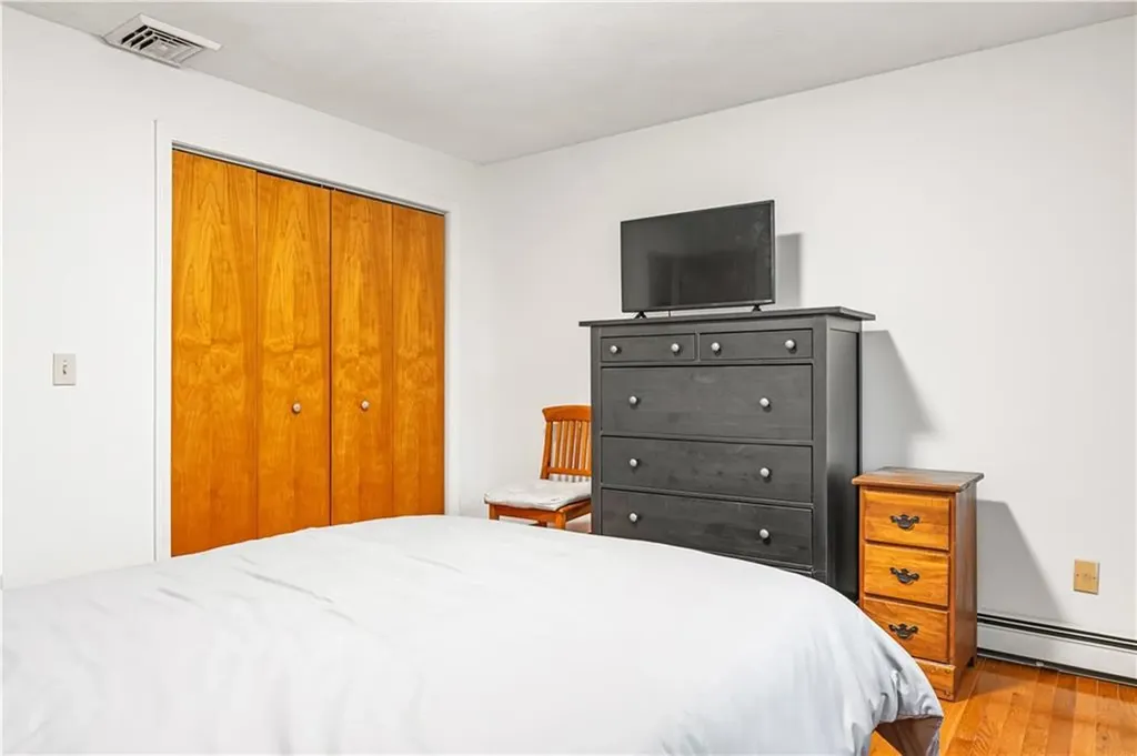 84 Lynde Street Providence RI 02908