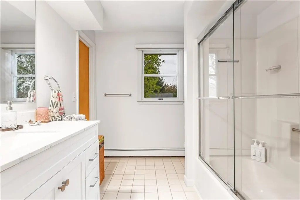 84 Lynde Street Providence RI 02908