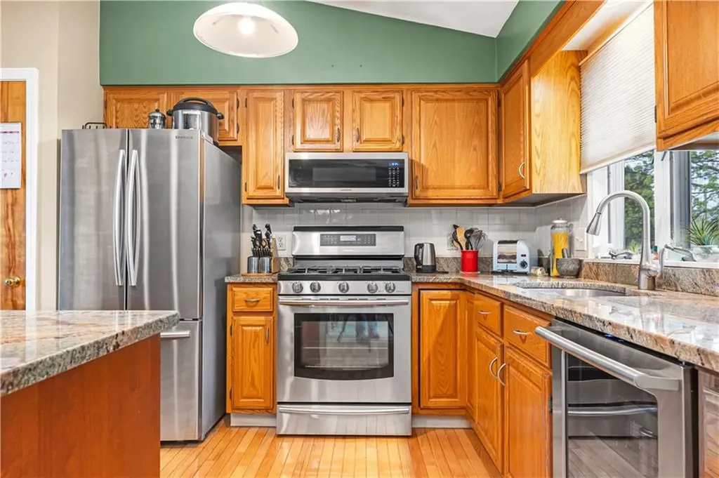 84 Lynde Street Providence RI 02908