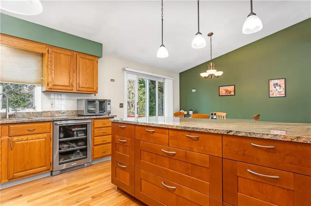 84 Lynde Street Providence RI 02908