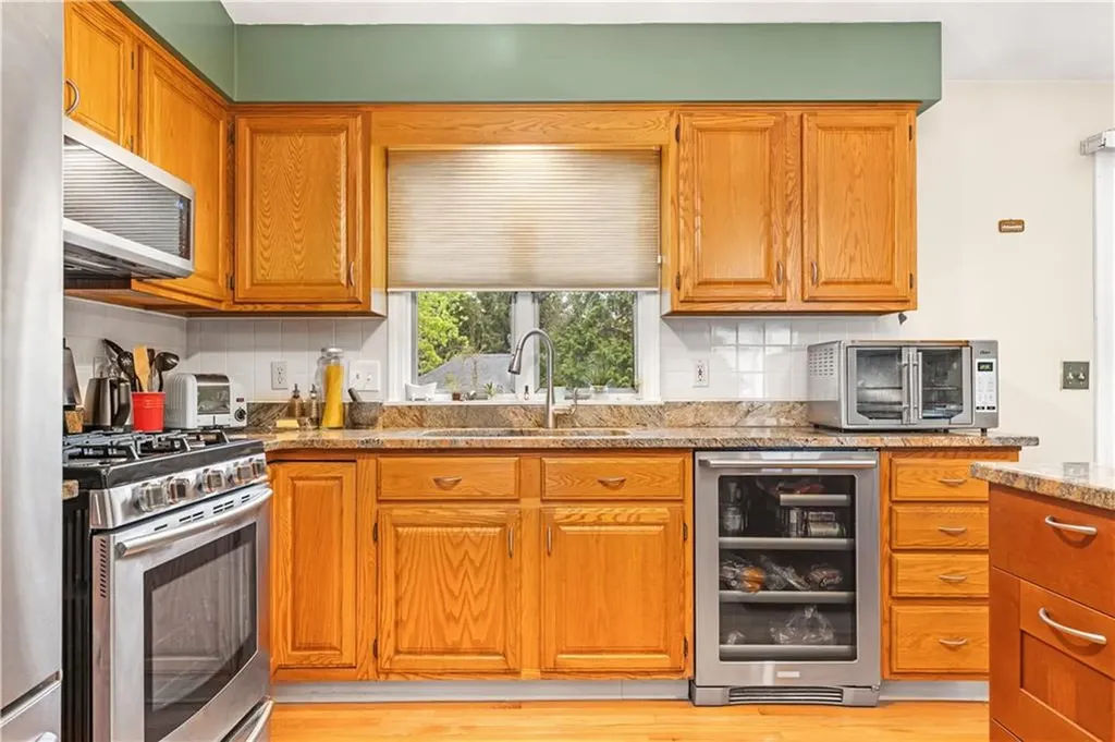 84 Lynde Street Providence RI 02908
