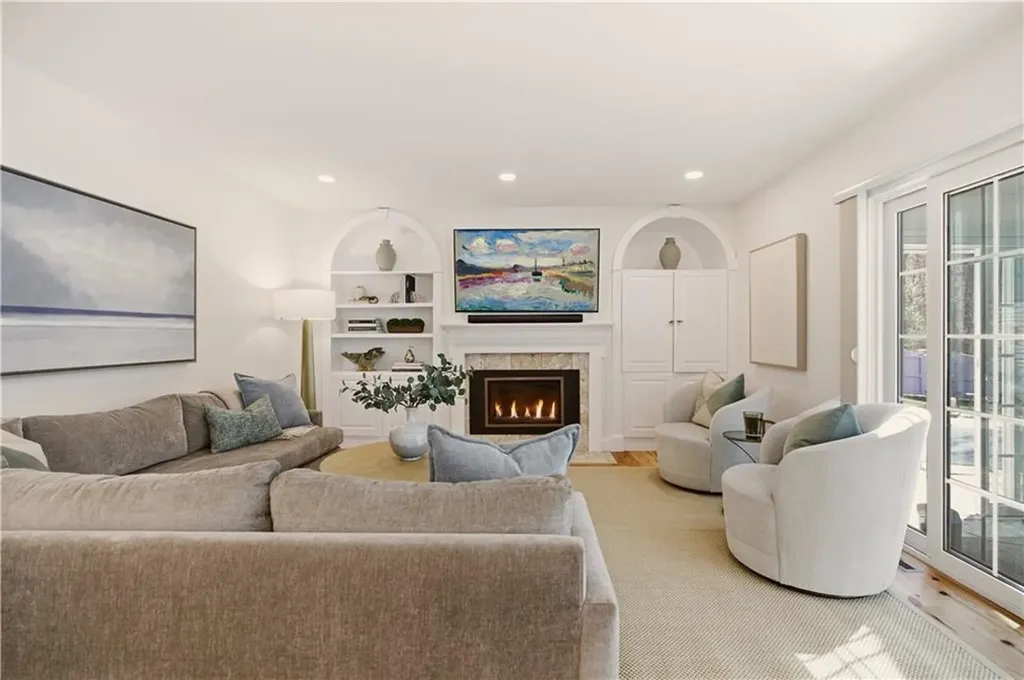 9 Austin Lane Little Compton RI 02837