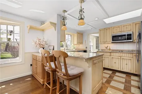 230 Kirby Avenue Warwick RI 02889