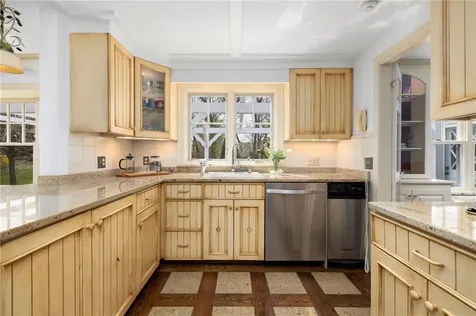 230 Kirby Avenue Warwick RI 02889