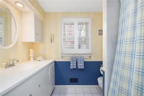 230 Kirby Avenue Warwick RI 02889